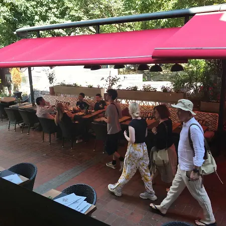 מלון Old Port 2*