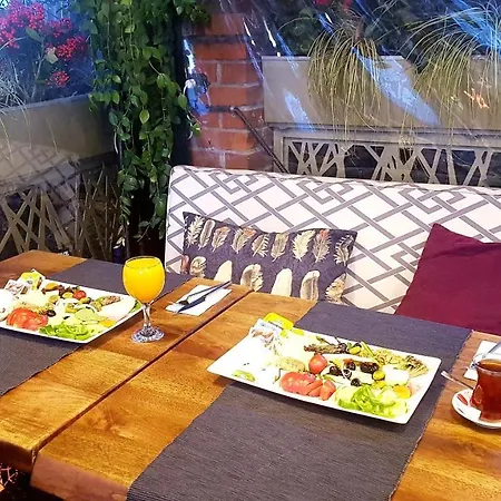 Old Port 2* Stambuł